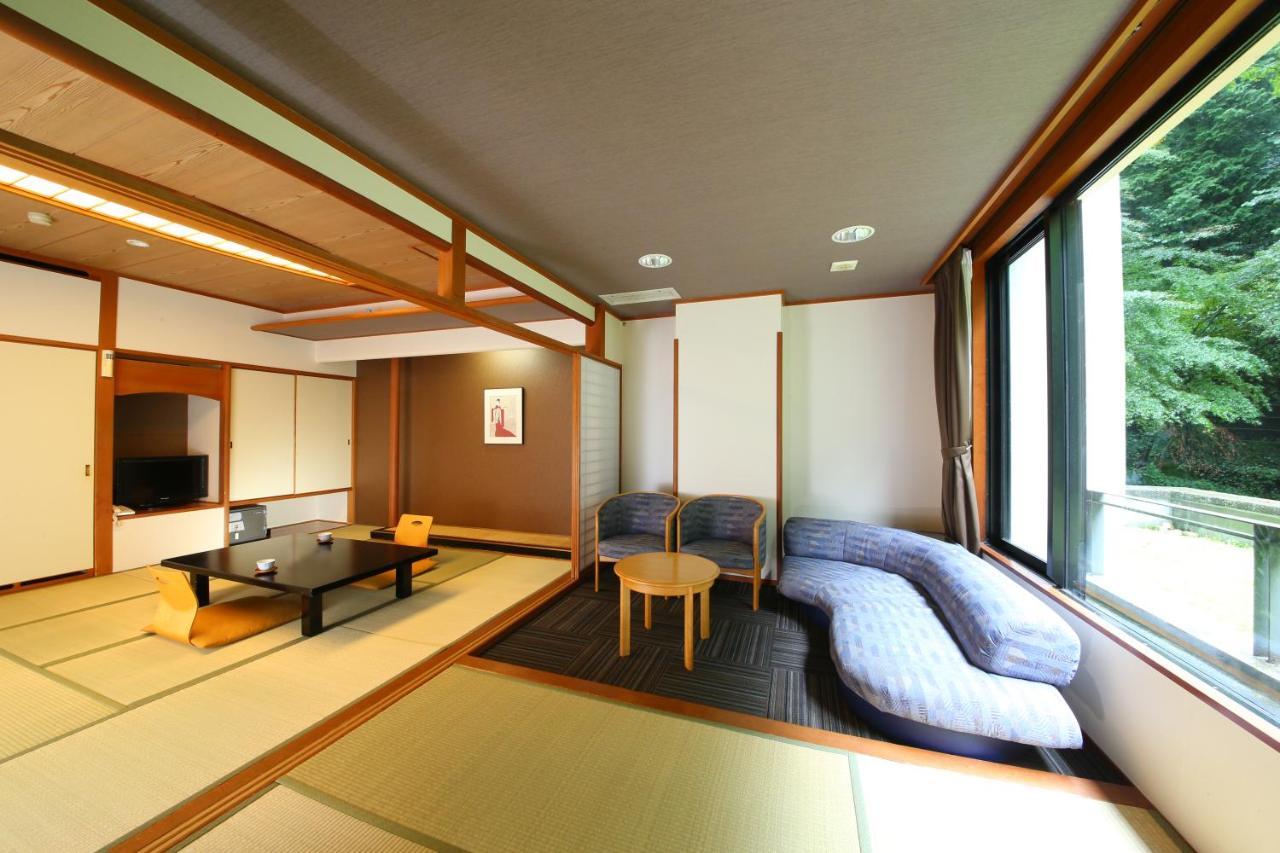 Ooedo Onsen Monogatari Ikaho Hotel Shibukawa Екстериор снимка