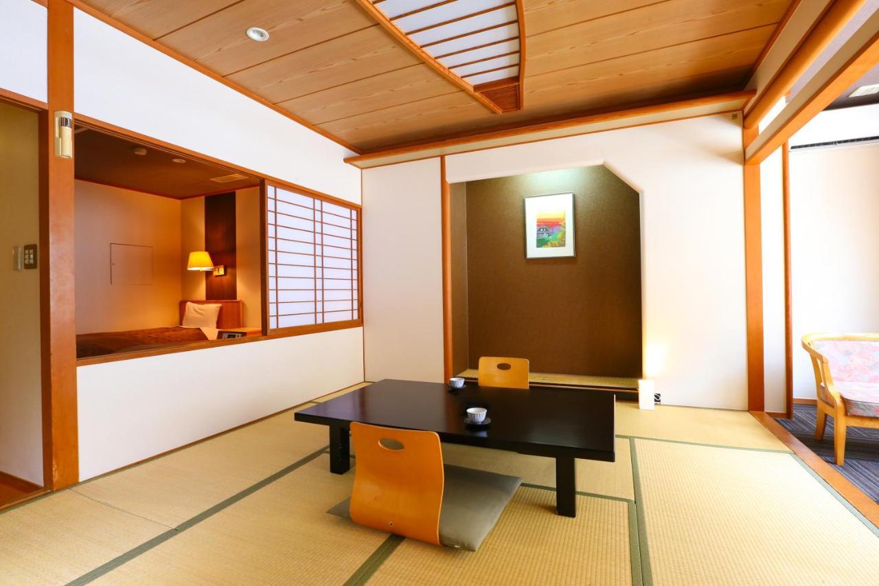 Ooedo Onsen Monogatari Ikaho Hotel Shibukawa Екстериор снимка