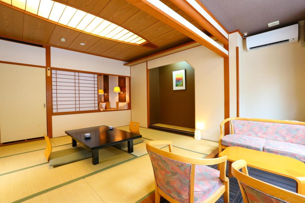 Ooedo Onsen Monogatari Ikaho Hotel Shibukawa Екстериор снимка